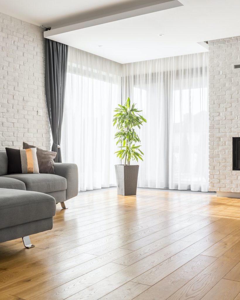 living-room-with-wood-flooring-1.jpg